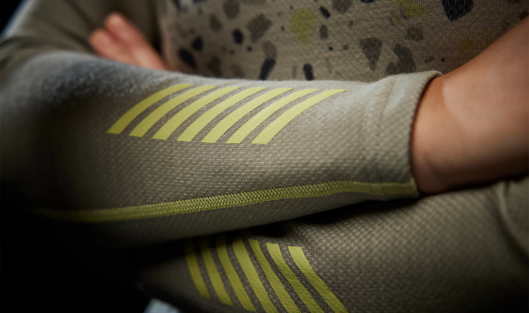 W LIFA MERINO MIDWEIGHT GRAPHIC, Terrazzo - Image 3